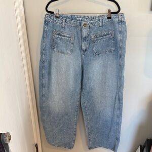 Old Navy Light Blue high rise Wide Leg Jeans